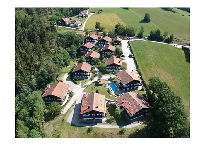 House 10 Hochstein *