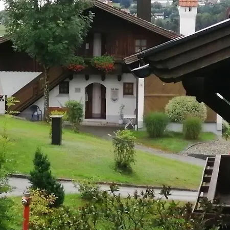 House 10 Hochstein *